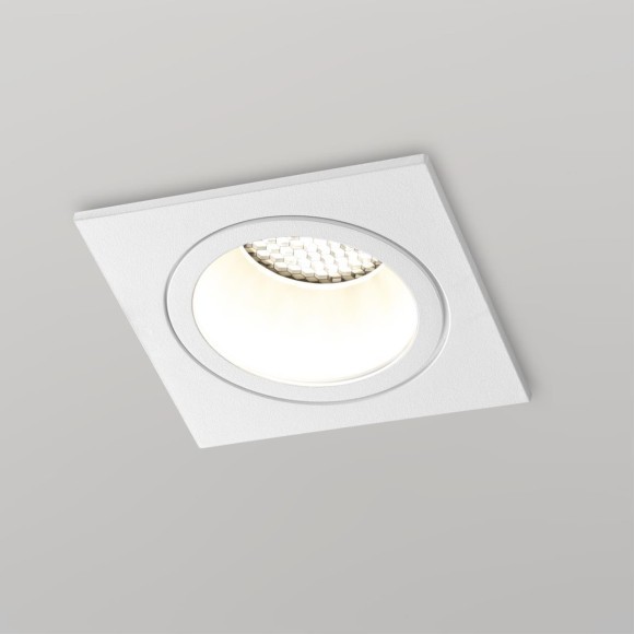 371001 Квадратный белый встраиваемый спот с антибликовым фильтром под лампу GU10 Novotech MORUS WIR 371001 Квадратный белый встраиваемый спот с антибликовым фильтром под лампу GU10 Novotech MORUS WIR