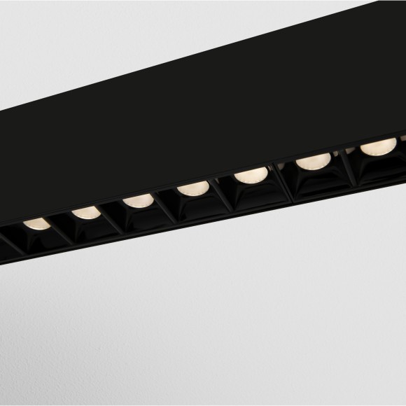 Подвесной светильник линейный вытянутый Technical P050PL-L40B4K